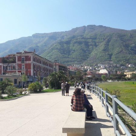 Апартаменти La Mansarda Sulla Terrazza Кастелламмаре-ді-Стабія Екстер'єр фото