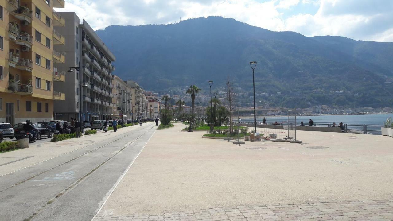 Апартаменти La Mansarda Sulla Terrazza Кастелламмаре-ді-Стабія Екстер'єр фото